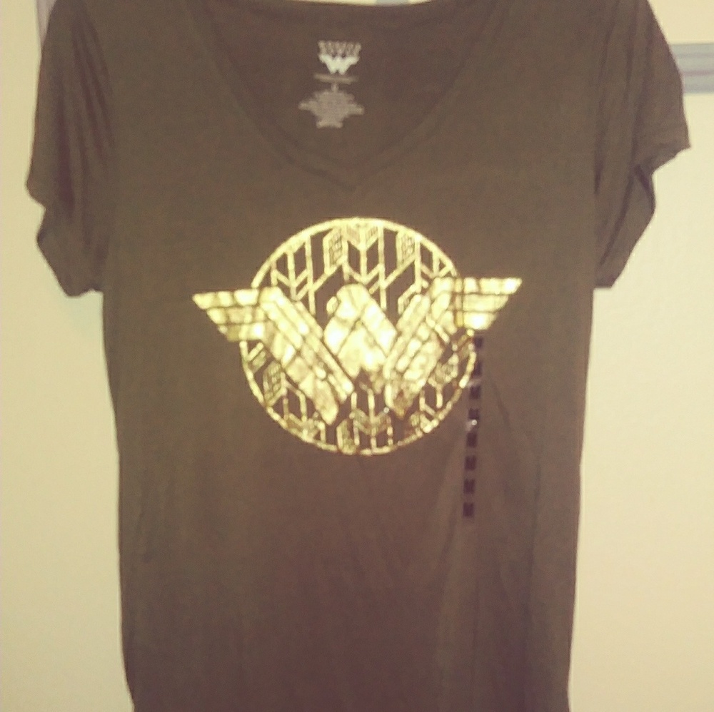 New Wonder Women Medium Tee Shirt Green gold WW